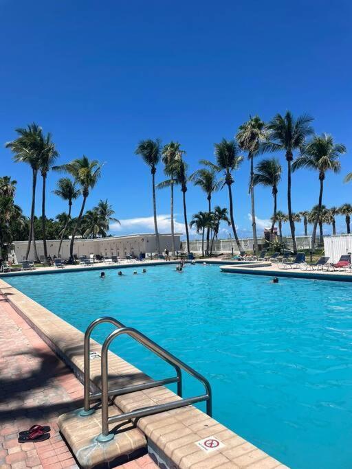 Charming Studio City View! 마이애미 비치 외부 사진